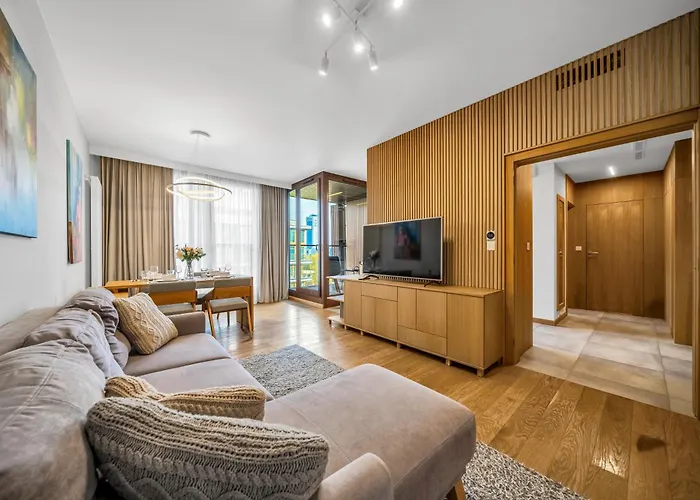 Warsaw Kolejowa Apt - Parking, Balcony, Workspace - By Rentujemy