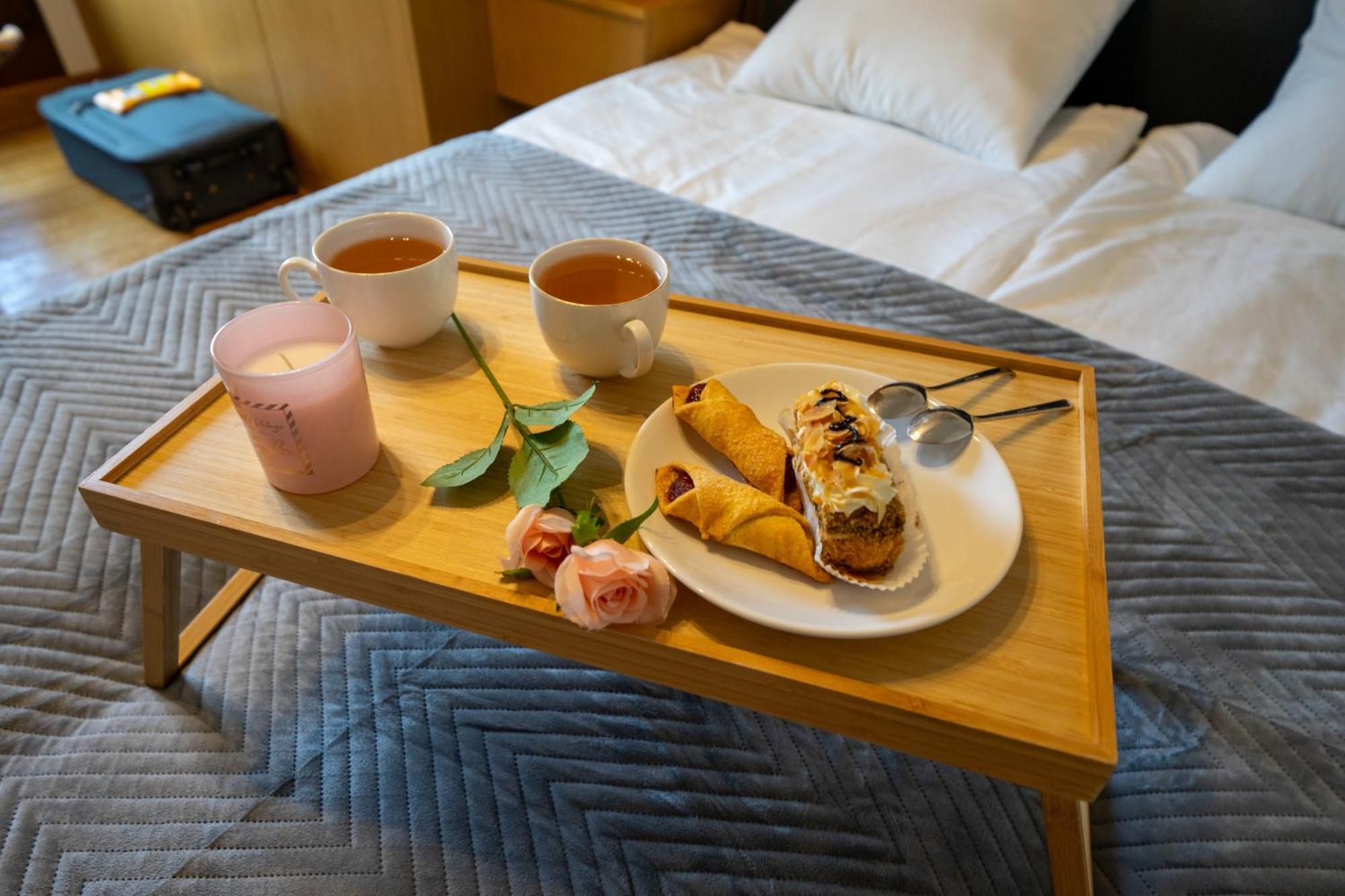 Apartament Kolejowa - Parking, Balcony, Workspace - By Rentujemy *